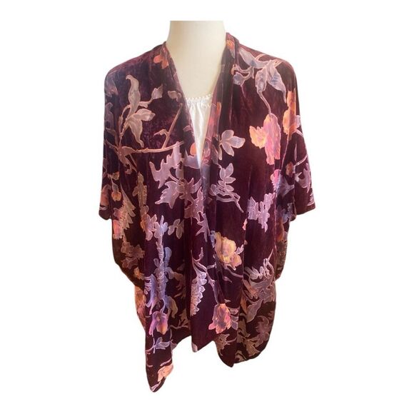 Burnout Floral Velvet Kimono - Picture 1 of 7